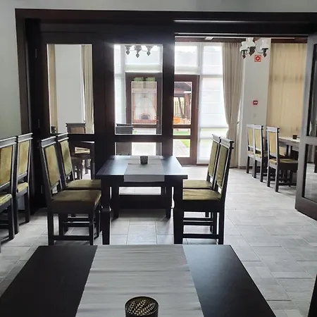 Gróf Esterházy Móric Ökoturisztikai Központ * Gant