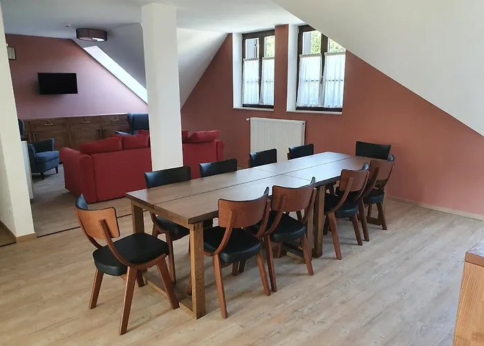 Grof Esterhazy Moric Oekoturisztikai Koezpont